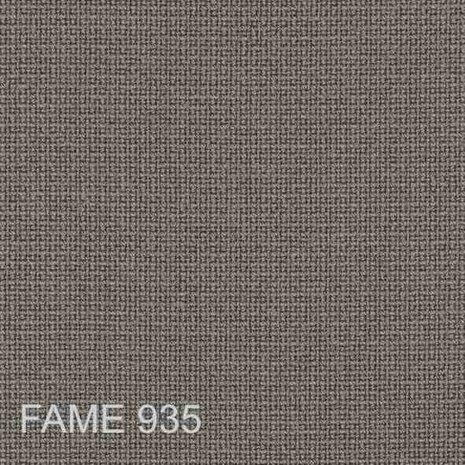 FAME 935